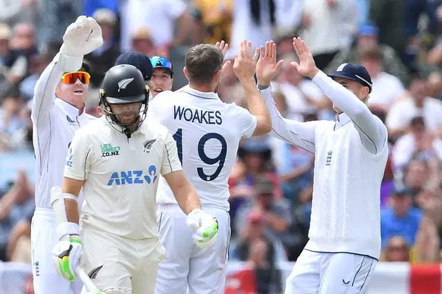 Williamson stopped at 999, England on the way to victory